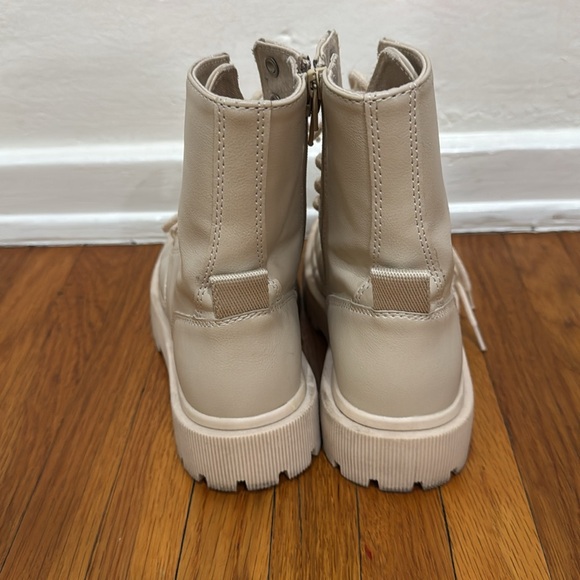 ZARA - KIDS BEIGE LACED ANKLE BOOTS - SIZE 1 - Picture 6 of 11
